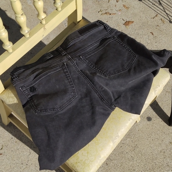 Rock & Republic faded black skinny jeans, size 10 - Picture 4 of 5